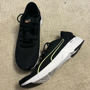 Reebok super foam plus black soft ride running shoes with green on the side!